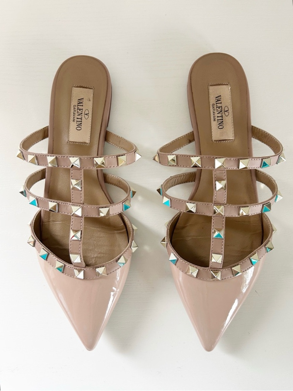 Valentino Garavani Rockstud Poudre Nude Flats Pointed Toe Size EU 40